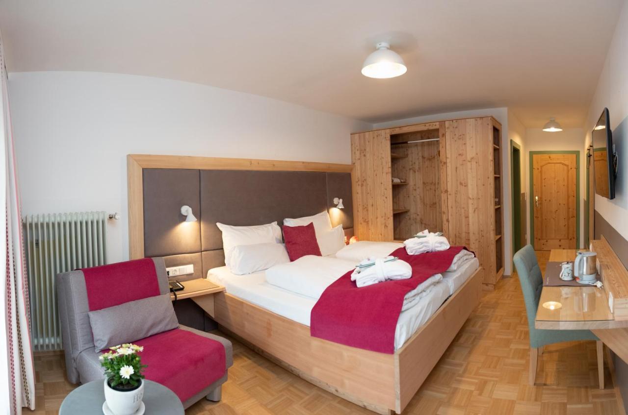 Santner, Hotel Eugendorf Eksteriør bilde
