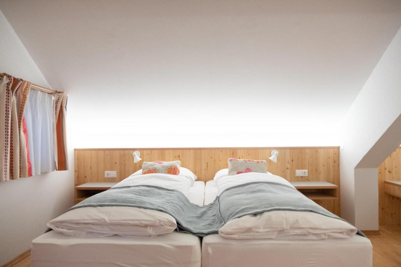 Santner, Hotel Eugendorf Eksteriør bilde