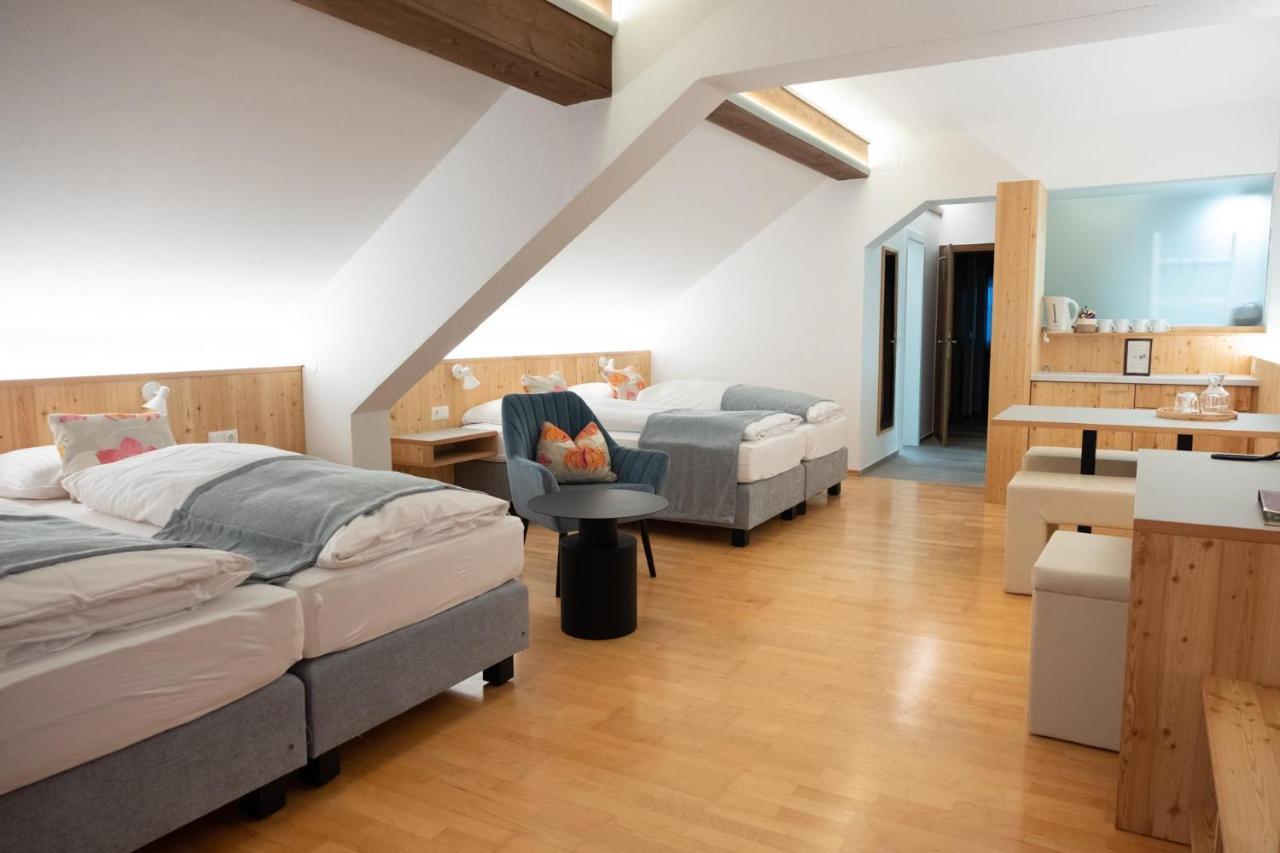 Santner, Hotel Eugendorf Eksteriør bilde