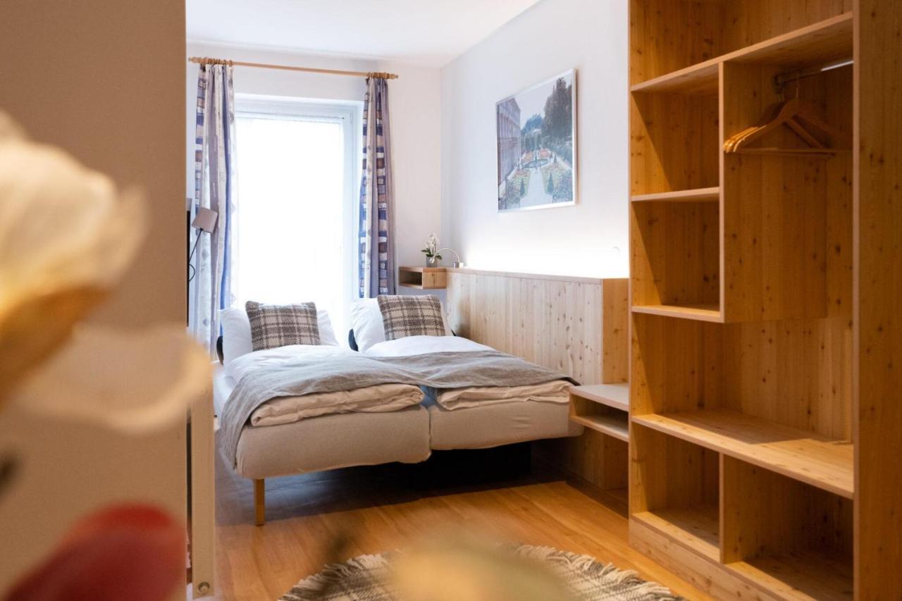 Santner, Hotel Eugendorf Eksteriør bilde