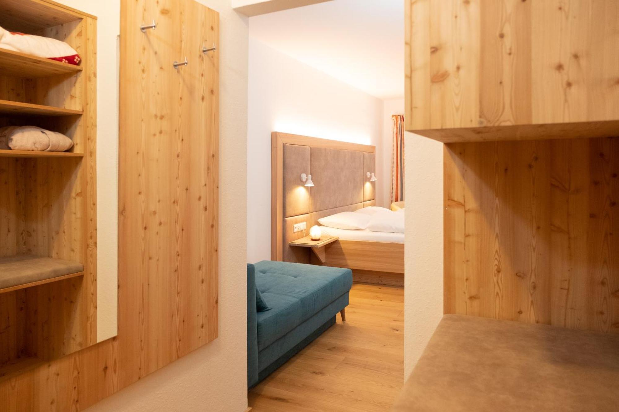 Santner, Hotel Eugendorf Eksteriør bilde