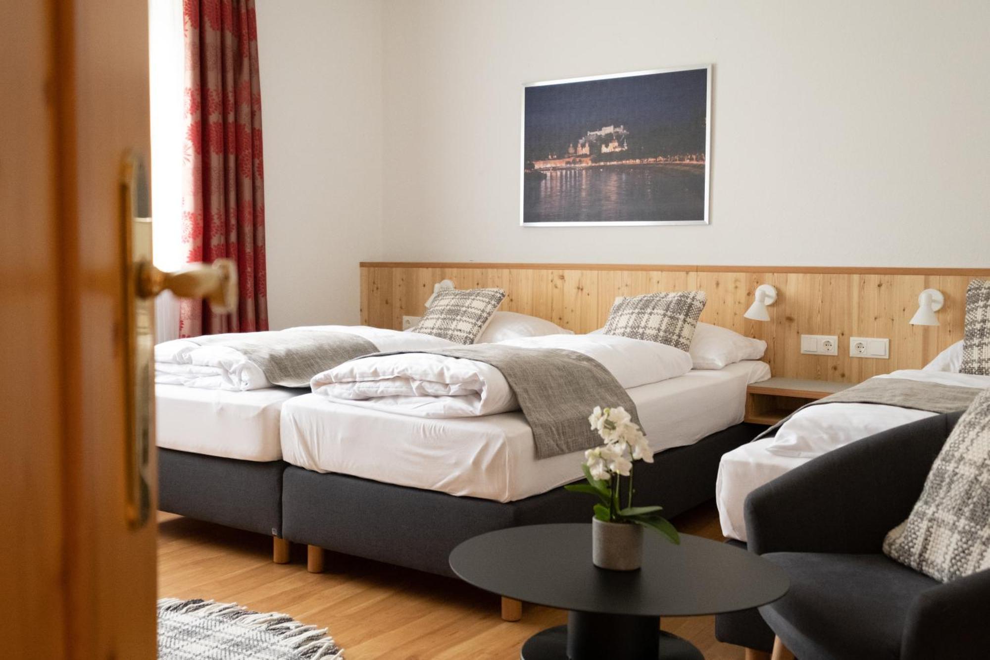 Santner, Hotel Eugendorf Eksteriør bilde